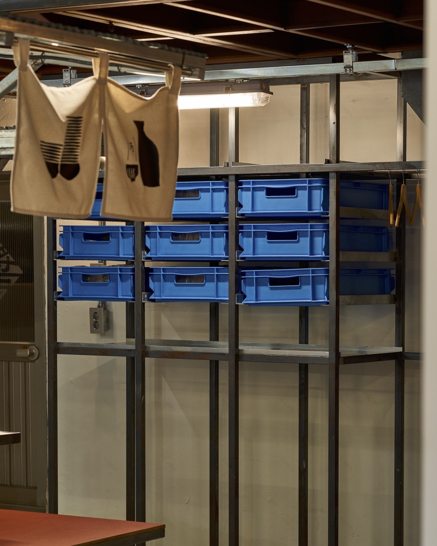 脏脏韩式室内街头酒吧丨韩国首尔丨omostudio-38