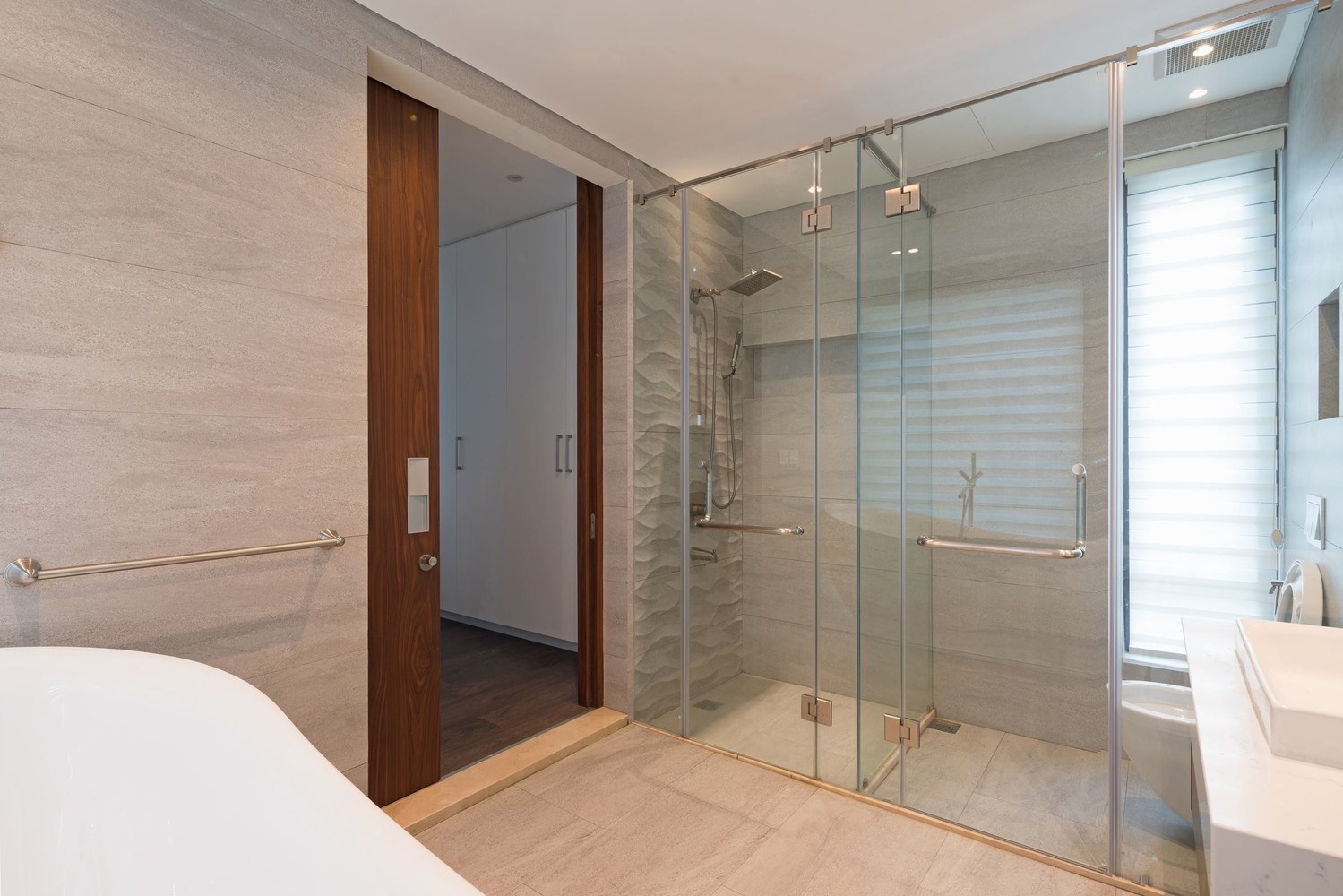 越南城市角落别墅 | 现代风格与自然景观的完美融合-58