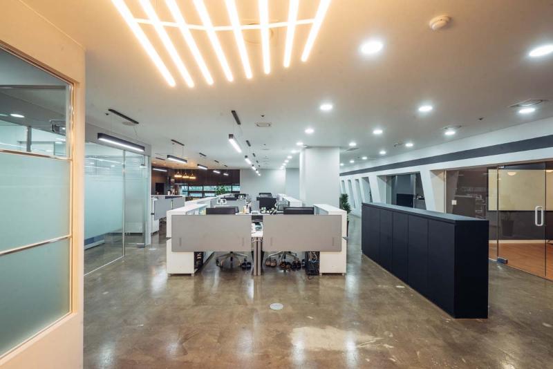 现代简约 65 平办公室设计 展现黑白魅力-3