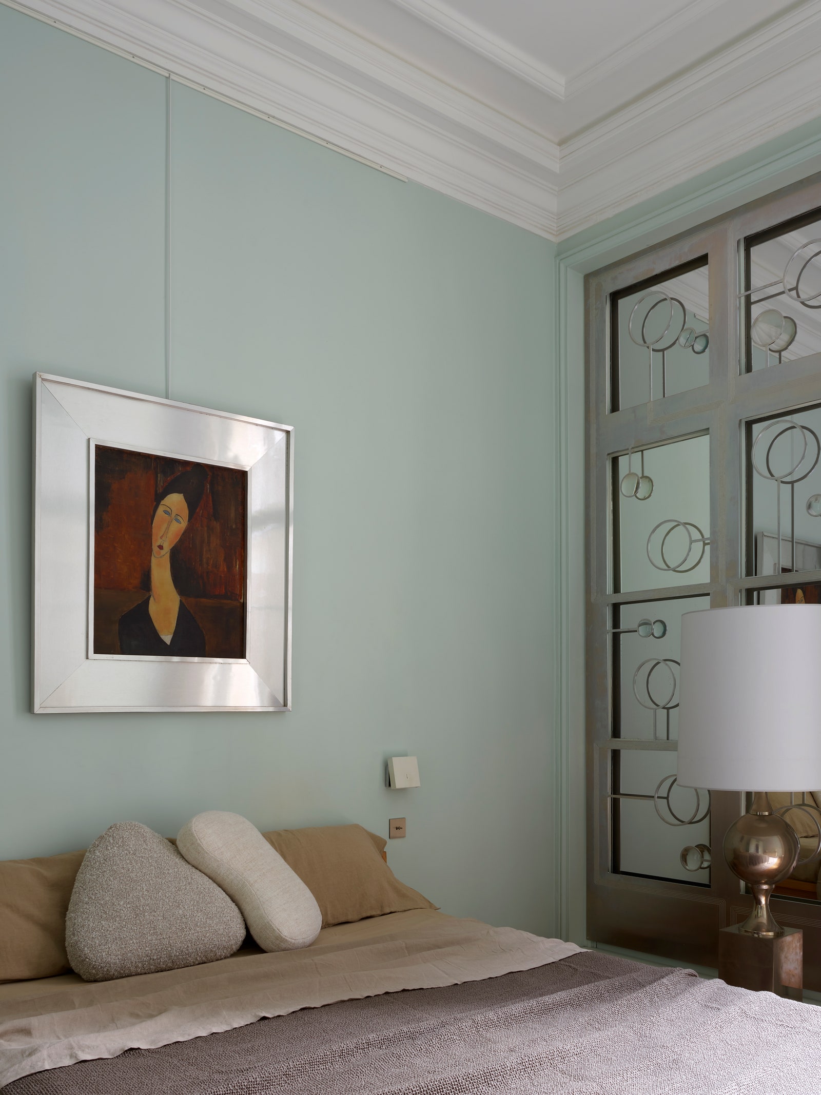 诗意巴黎公寓 | 色彩碰撞的复古与现代-14