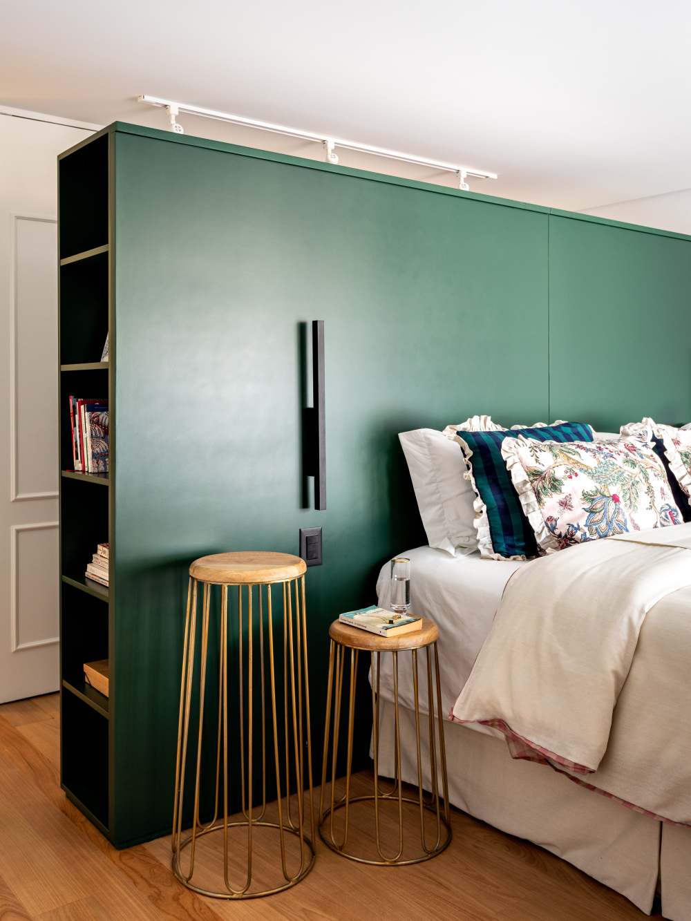 巴西设计师打造现代温馨家庭空间-21