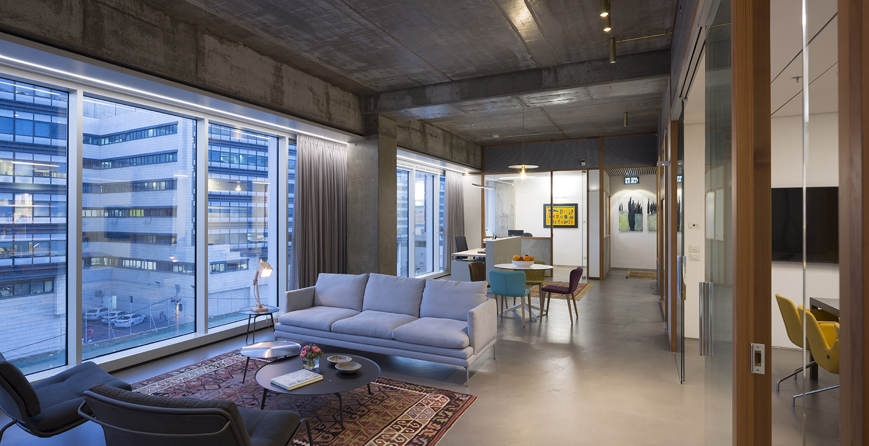 Lautman基金办公室，以色列特拉维夫 / Raphael Cohen 和 Zach Ronen-37