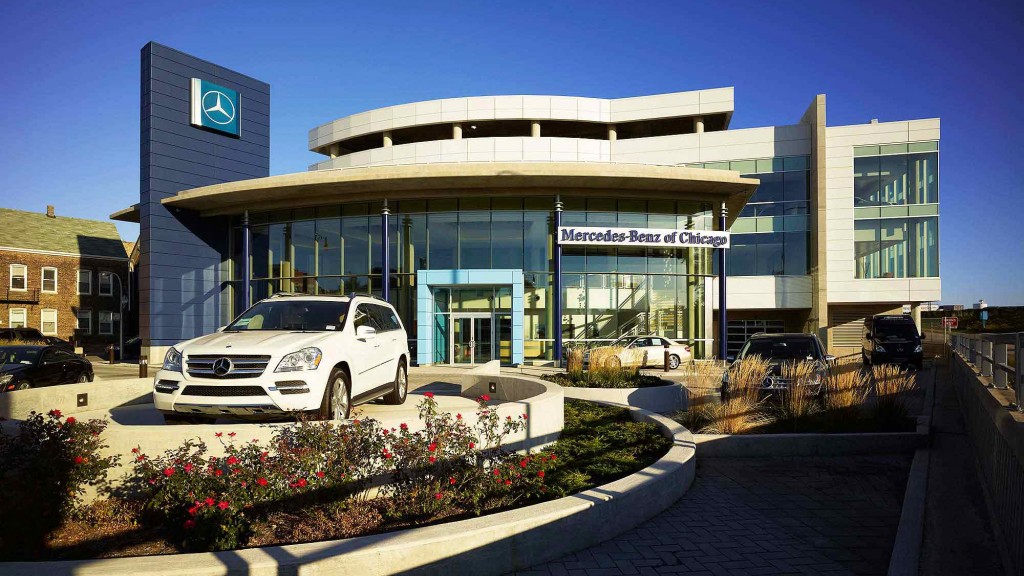 芝加哥 Fletcher Jones 奔驰旗舰店——绿色环保的汽车展示空间-3