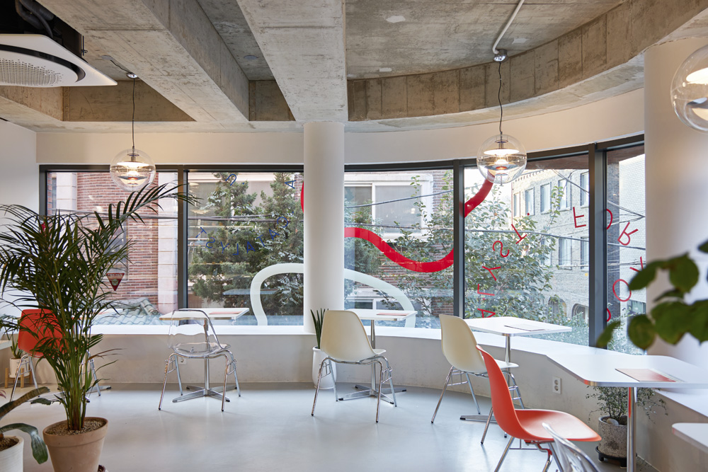 28 坪现代简约风咖啡厅，首尔城东区成寿洞 Brunch 咖啡厅设计-11