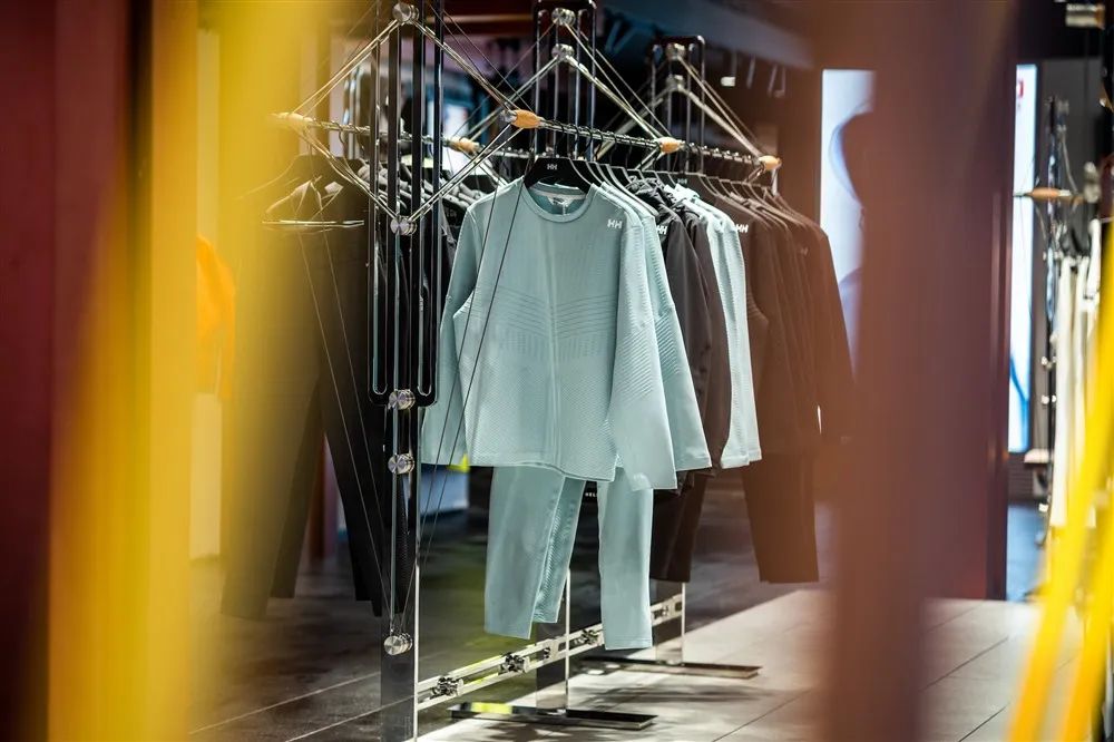 HELLY HANSEN 国内首家旗舰店设计丨中国上海-7