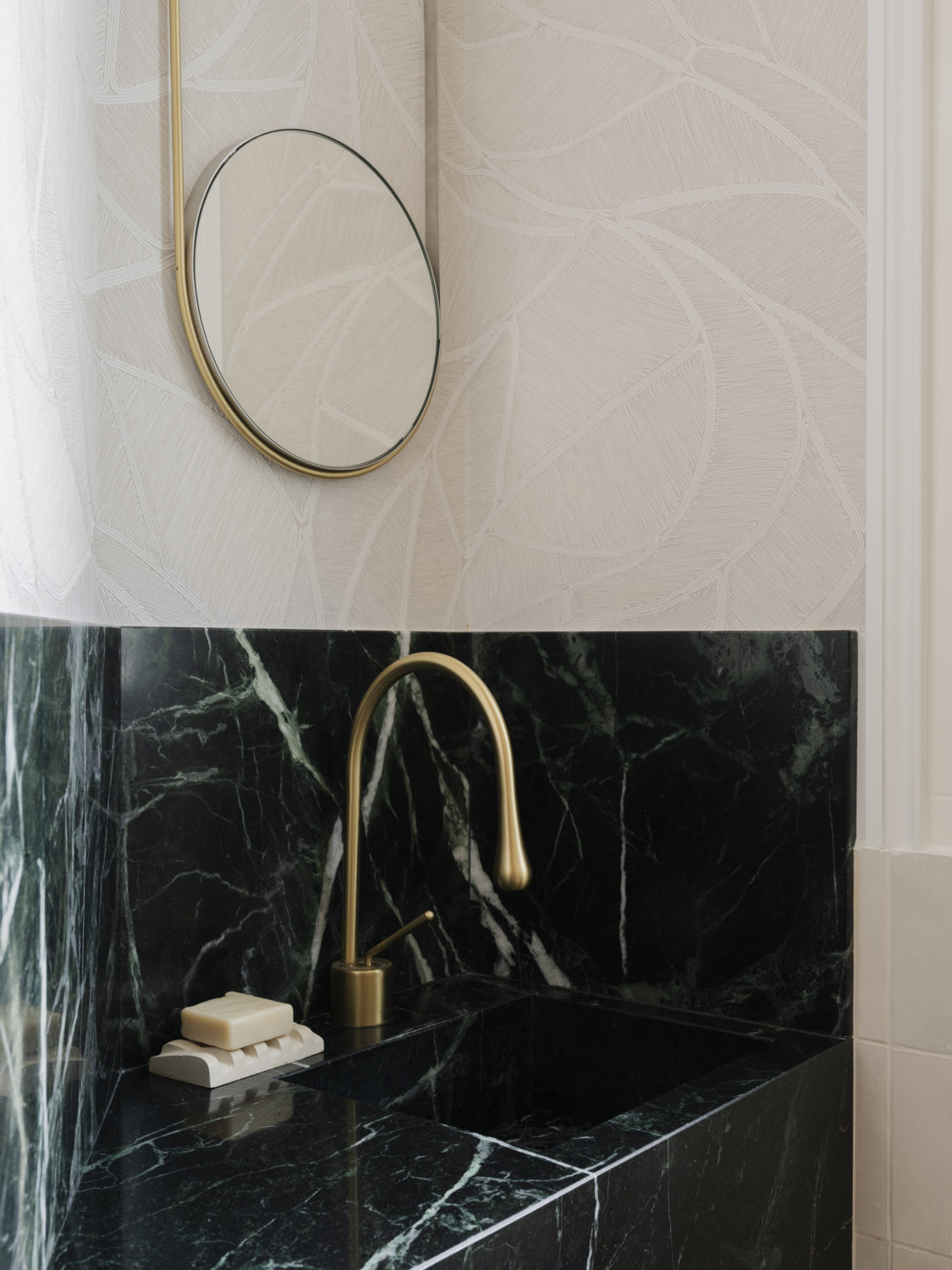 Luxe, calme et volupté 300m², Victor Hugo…Comment créer un havre de paix en plein Paris – Bän Architecture-44