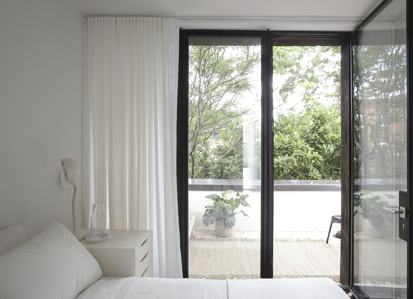 Little House. Big City  Office of Architecture-48