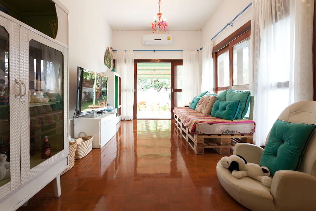 窄长地块带前廊舒适住宅设计-15