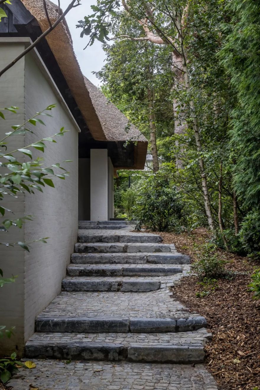 平衡内饰丨保加利亚鲁塞丨Nathalie Deboel-12