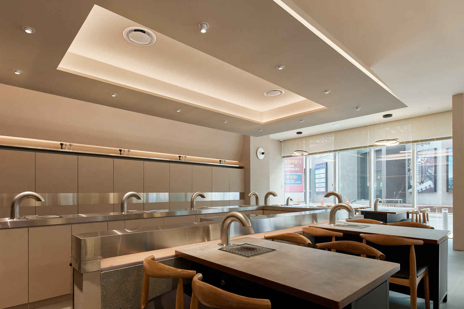 白色与木色，打造 31 平米精致小空间-8