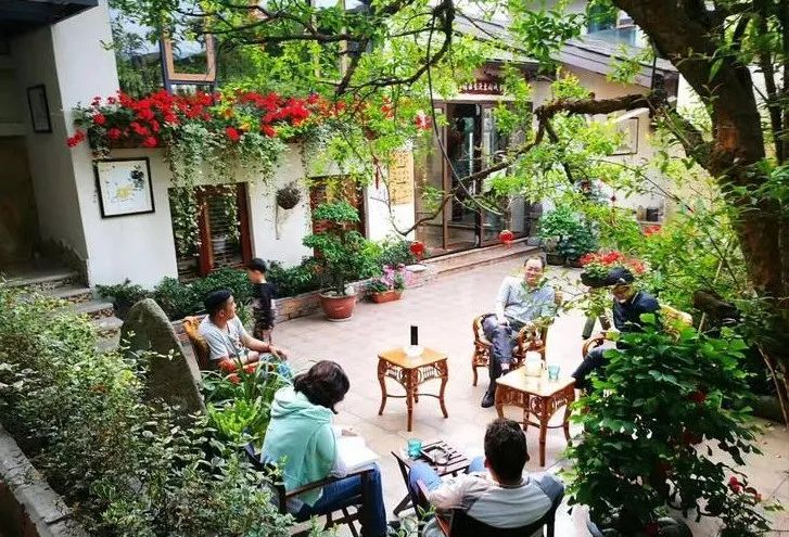 郊区“同居式”养老生活 | 自由、快乐、充实-16