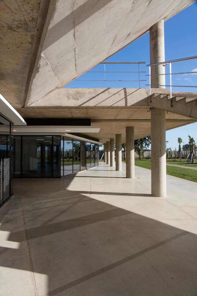 融合景观的圣克拉拉公园 Pavilion in Parque Santa Clara-34