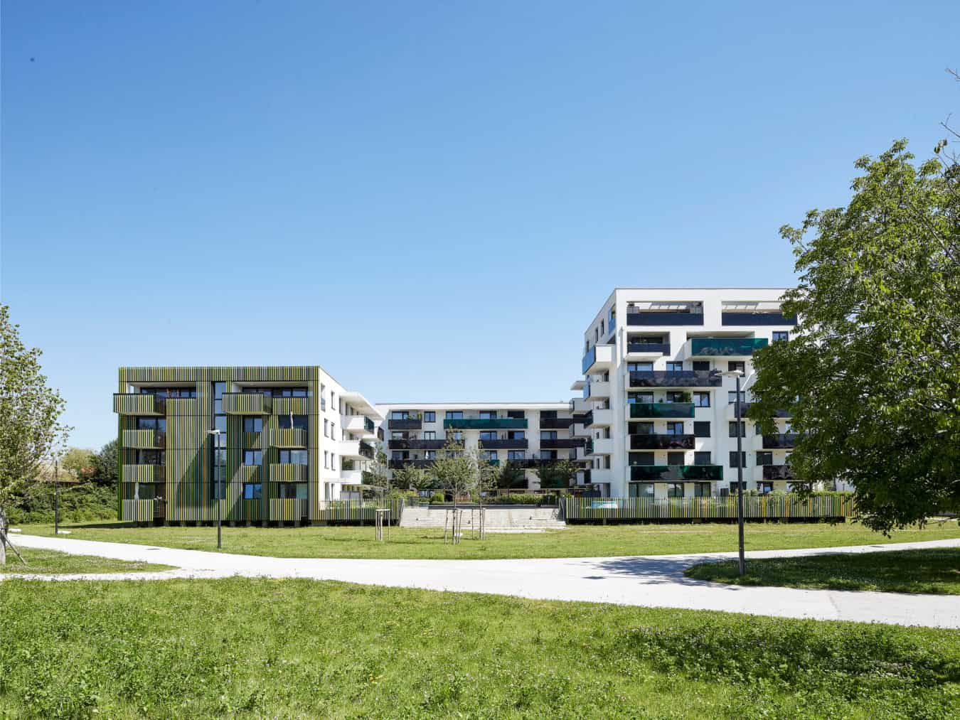 玛格兰自由空间

注：Freiraum常见意为自由空间 ，Ma·glan推测可能是人名、地名或特定名称，因没有更多背景信息，直接音译为玛格兰  丨奥地利萨尔茨堡丨kadawittfeldarchitektur-12