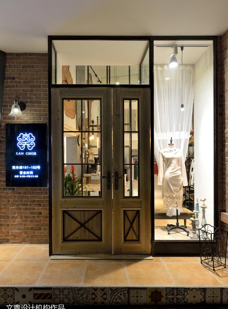 文青室内设计机构丨服装店丨春恋·岚乔 女装店-12