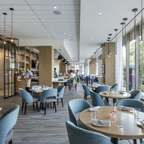 Hilton Garden Inn Boston - Brookline / CambridgeSeven-16