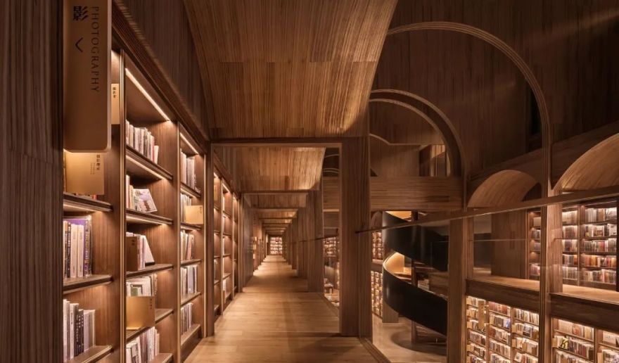 圆拱+留白,赋予空间神圣感与仪式感|大观国际-19