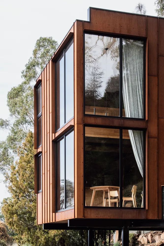 塔斯马尼亚山脊上的迷你鸟舍工作室丨澳大利亚朗塞斯顿丨Birdhouse工作室-26