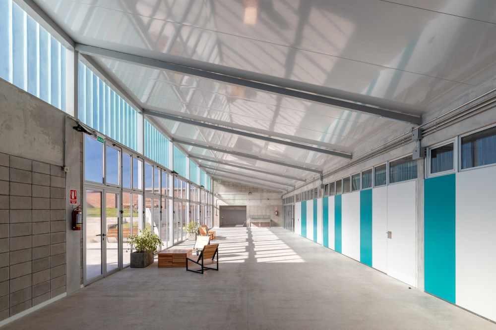 乌拉圭托莱多 CBT 教育中心 | 简约美观的公共教育空间设计-48