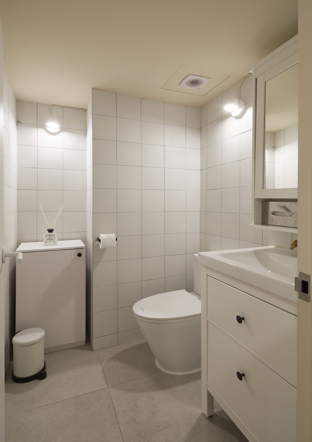 现代简约 16 平米美妆店设计-16