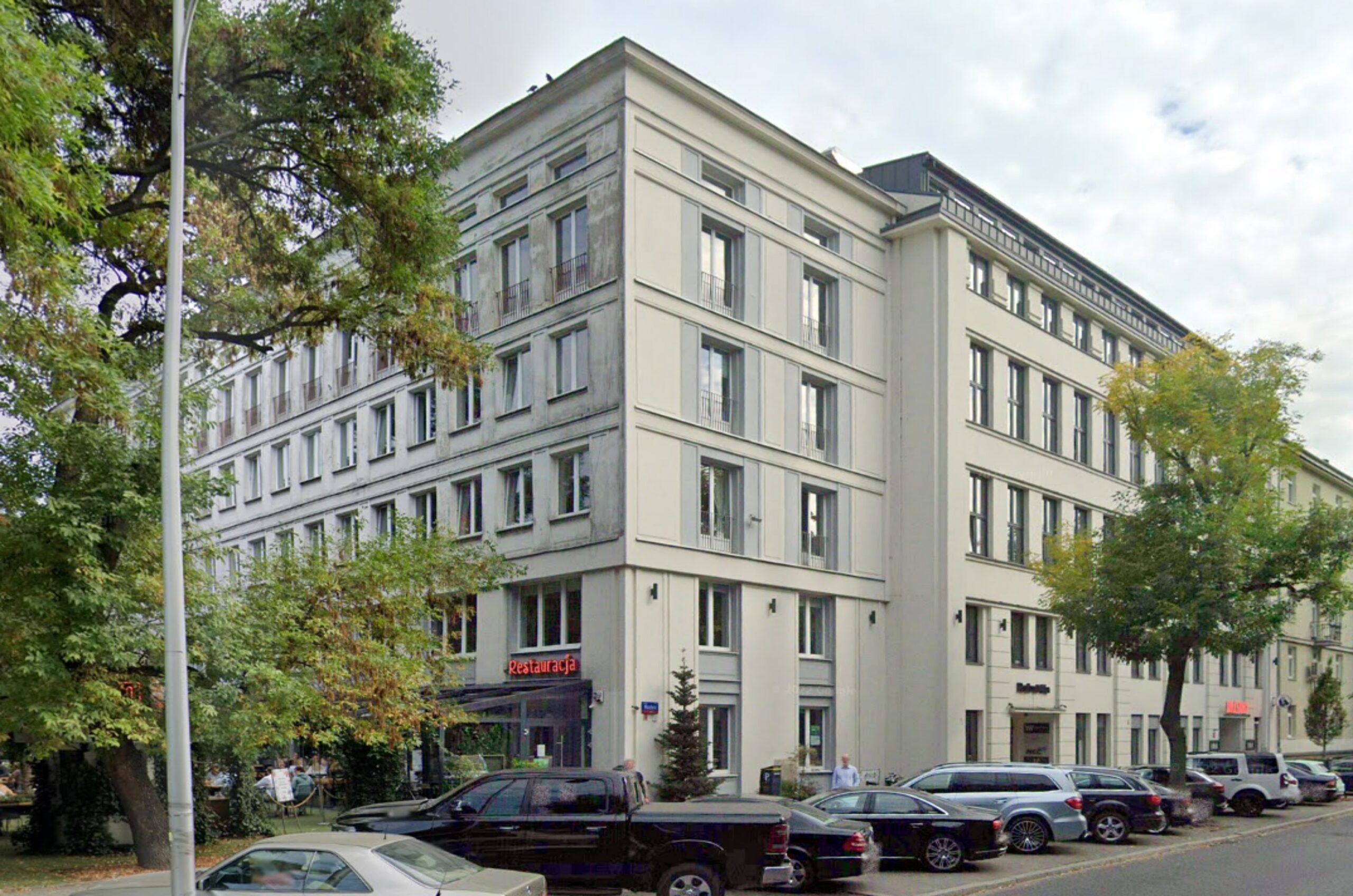 Rozbrat 44a商务楼及公寓楼项目丨波兰华沙-11