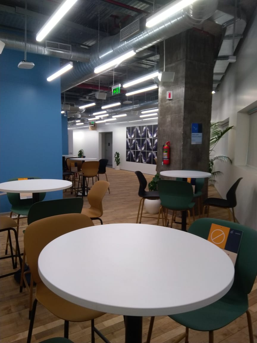 Facebook 印度办公室智能照明提升工作效率丨Anusha Technovision Pvt. Ltd-14