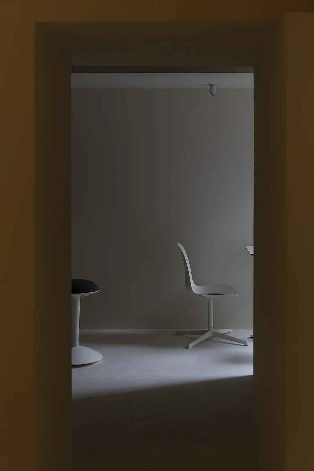 成都 Pause 咖啡店 | 构建主义空间的魅力-111