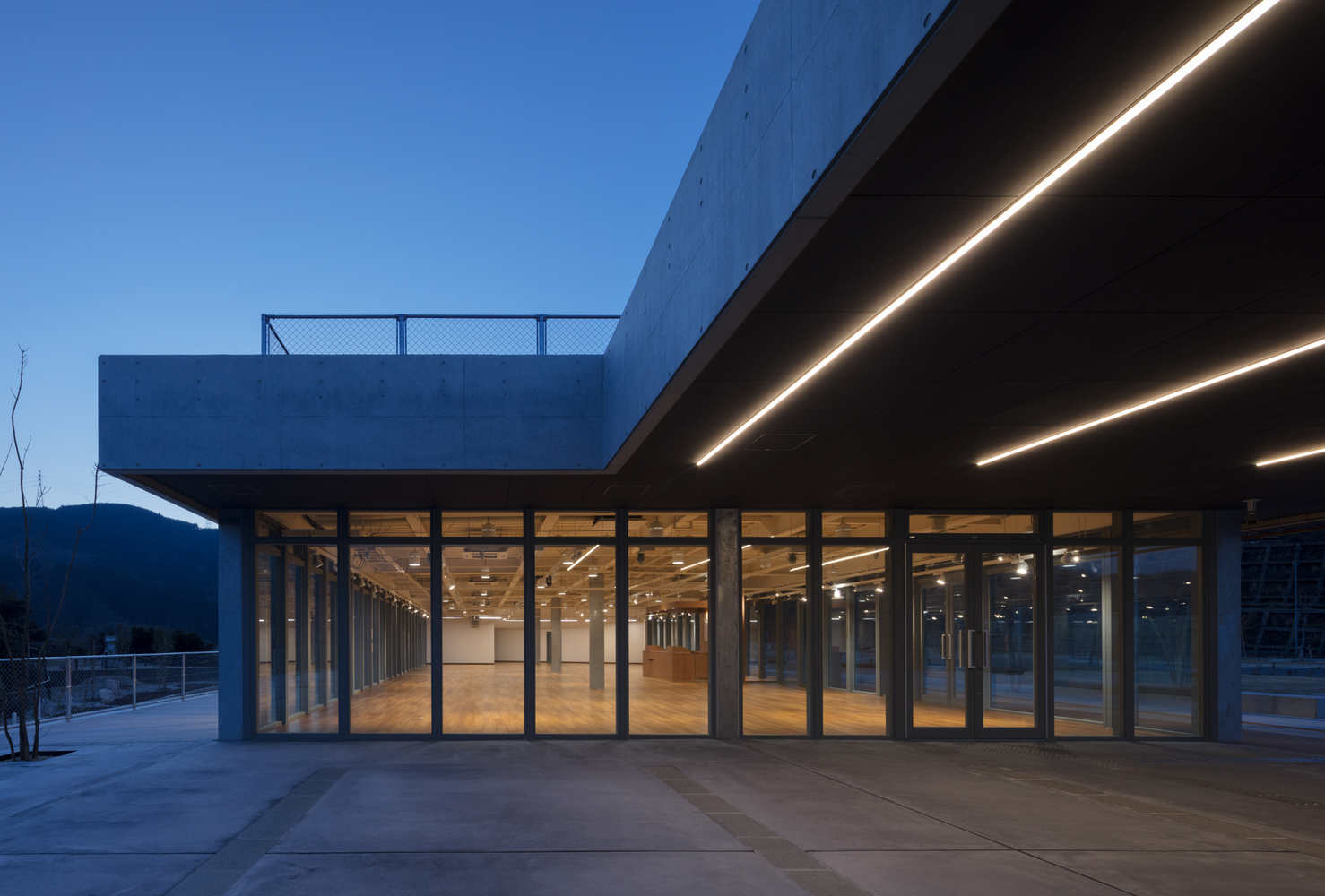 五箇山交叉基地丨日本福冈丨yHa architects-32