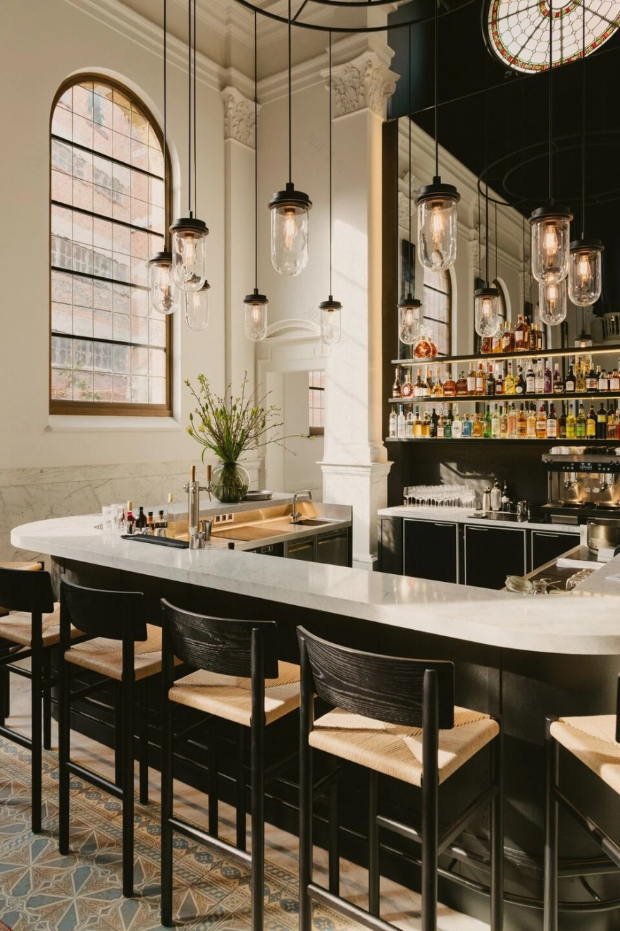 August 酒店 / Vincent Van Duysen-27