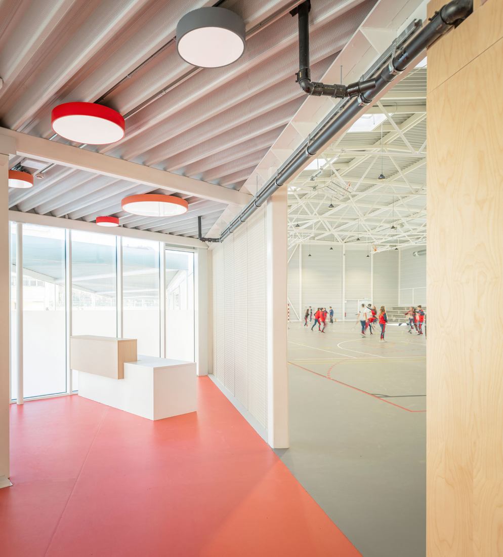 OAOB Arquitectura设计的多功能体育馆丨西班牙马德里-35