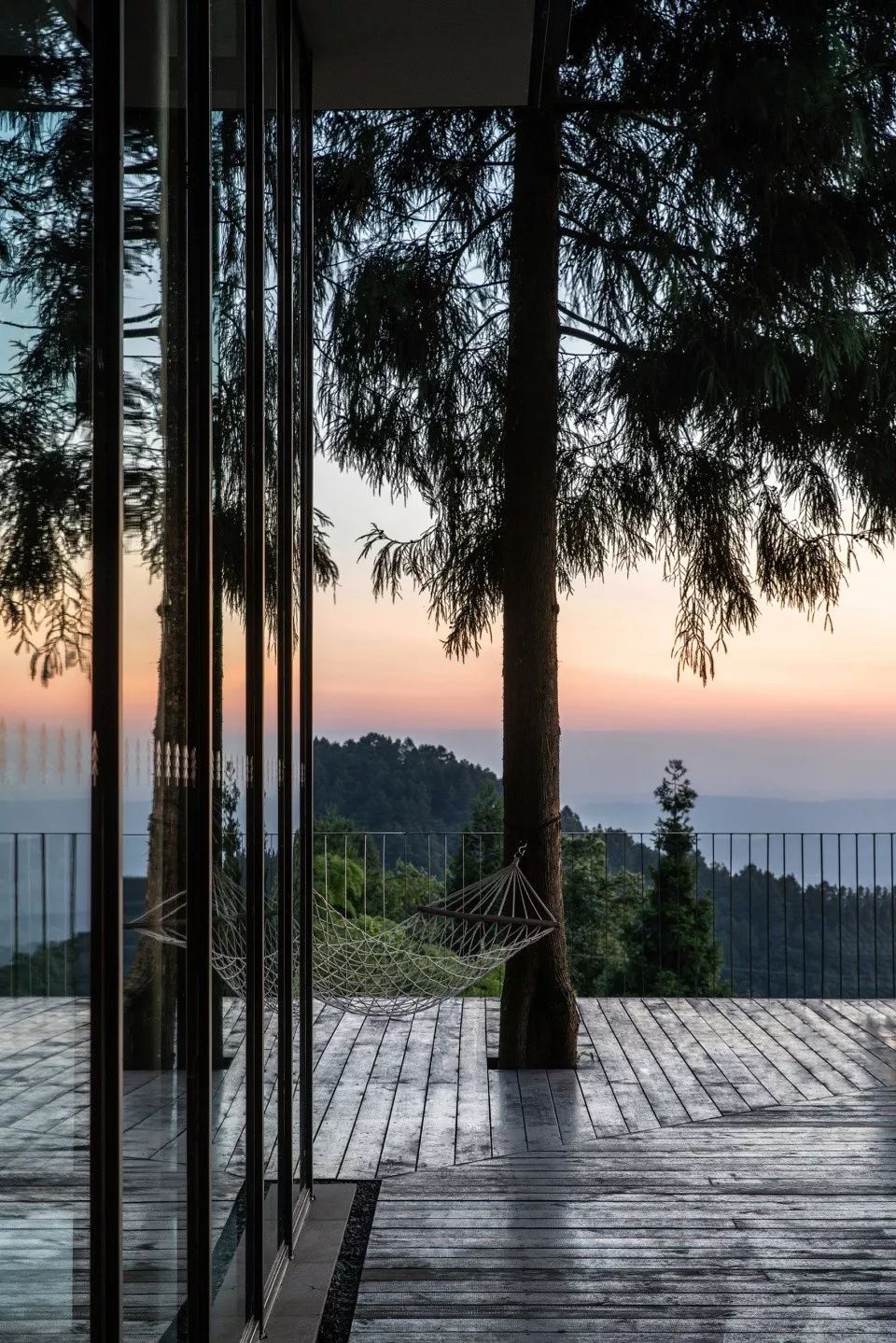 8个经典老建筑改造:老厂房、祖宅、乡村小学、空心村...
-137