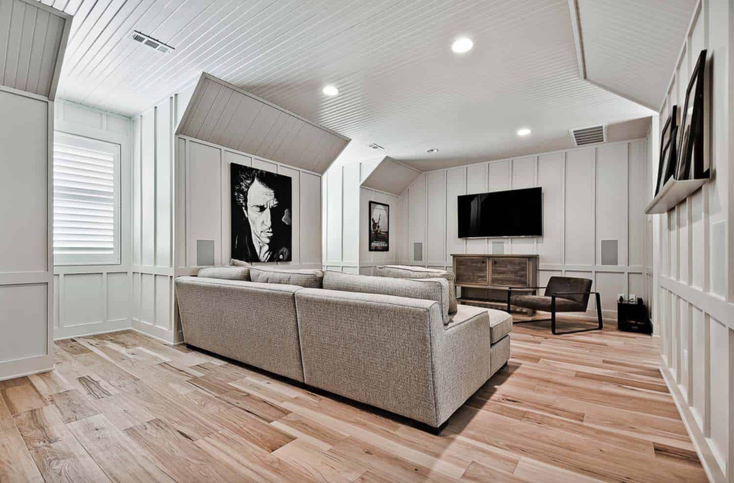 Welcoming craftsman style home with farmhouse touches in Arkansas-27