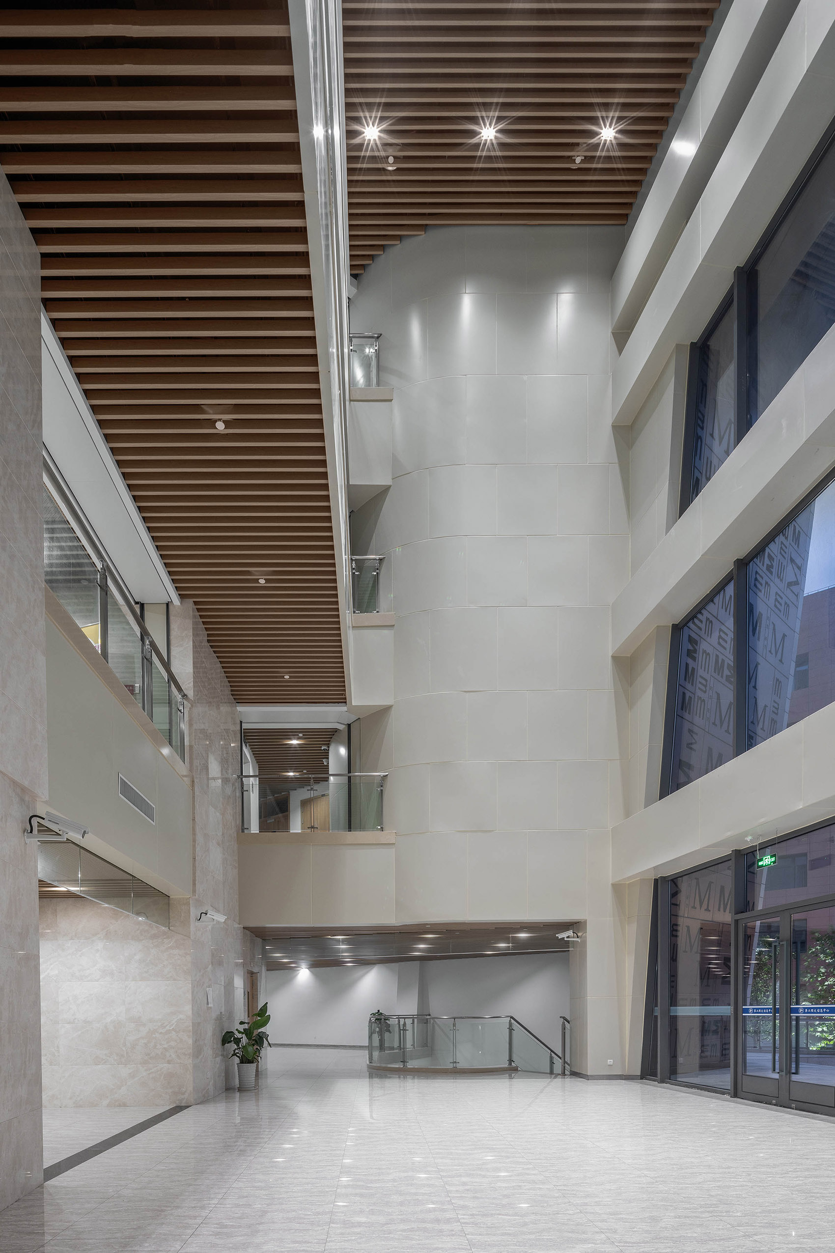 上海工程技术大学松江校区第二信息中心丨中国上海丨同济大学建筑设计研究院（集团）有限公司-65