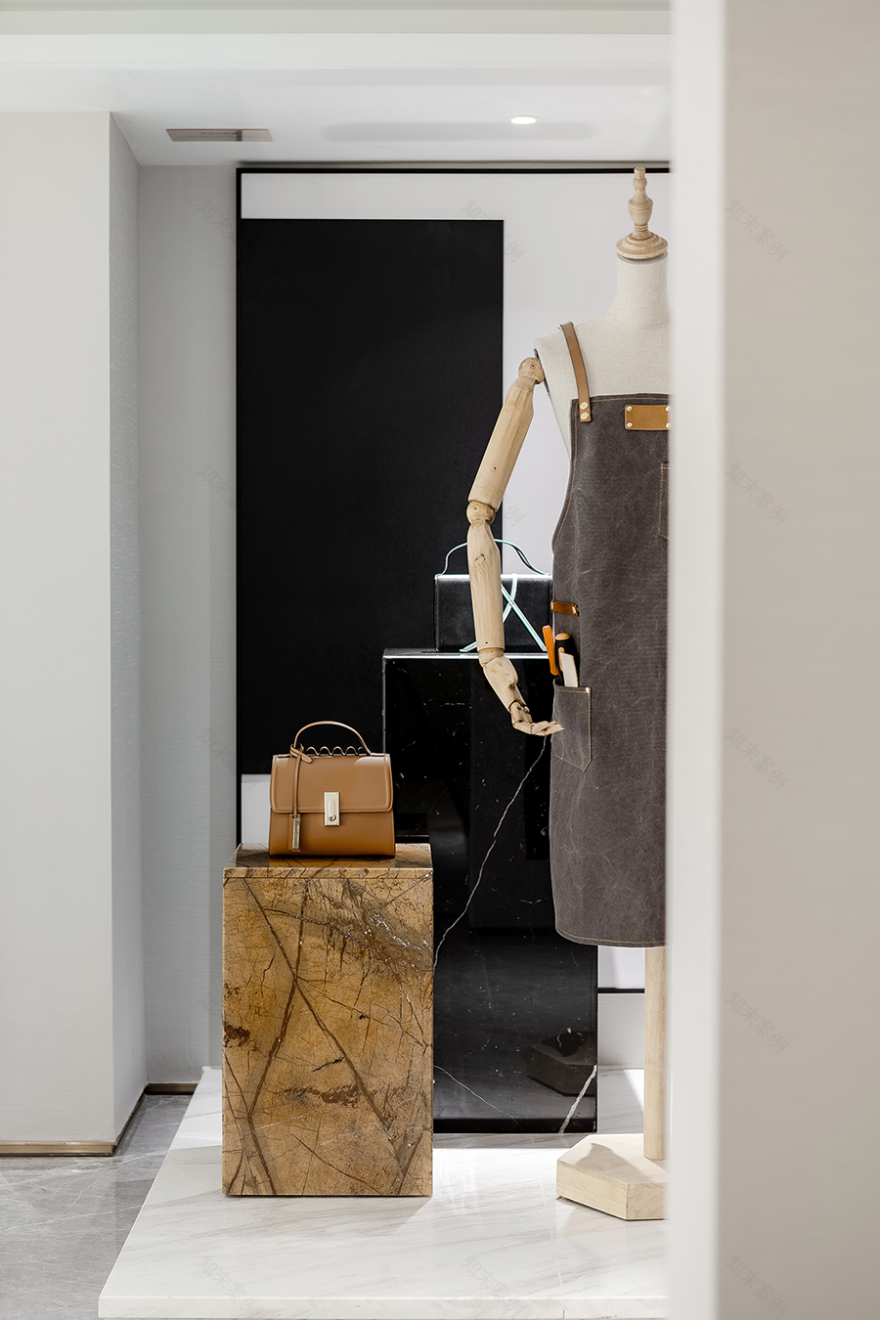 现代城市别院 | 简约几何与激情色彩的完美融合-23