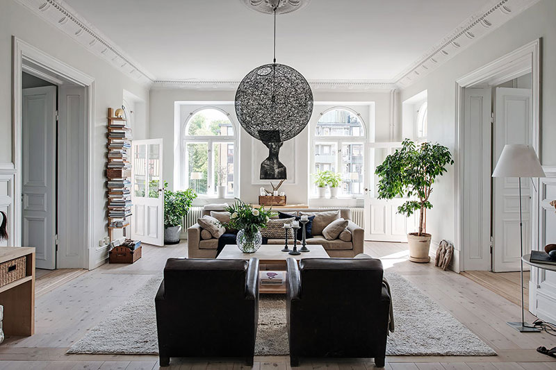 宽敞的厨房和餐厅里的图书馆：瑞典的大公寓-3