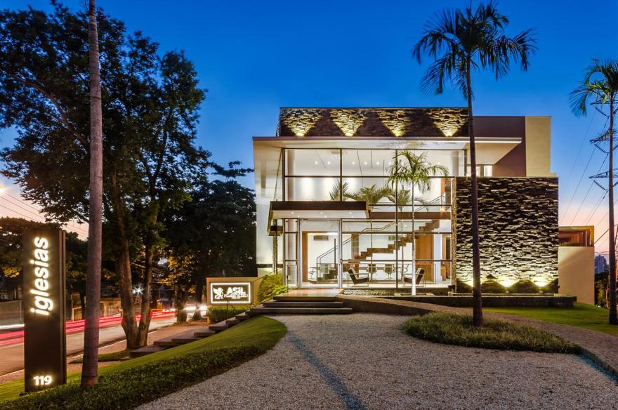 Iglesias 律师事务所-1