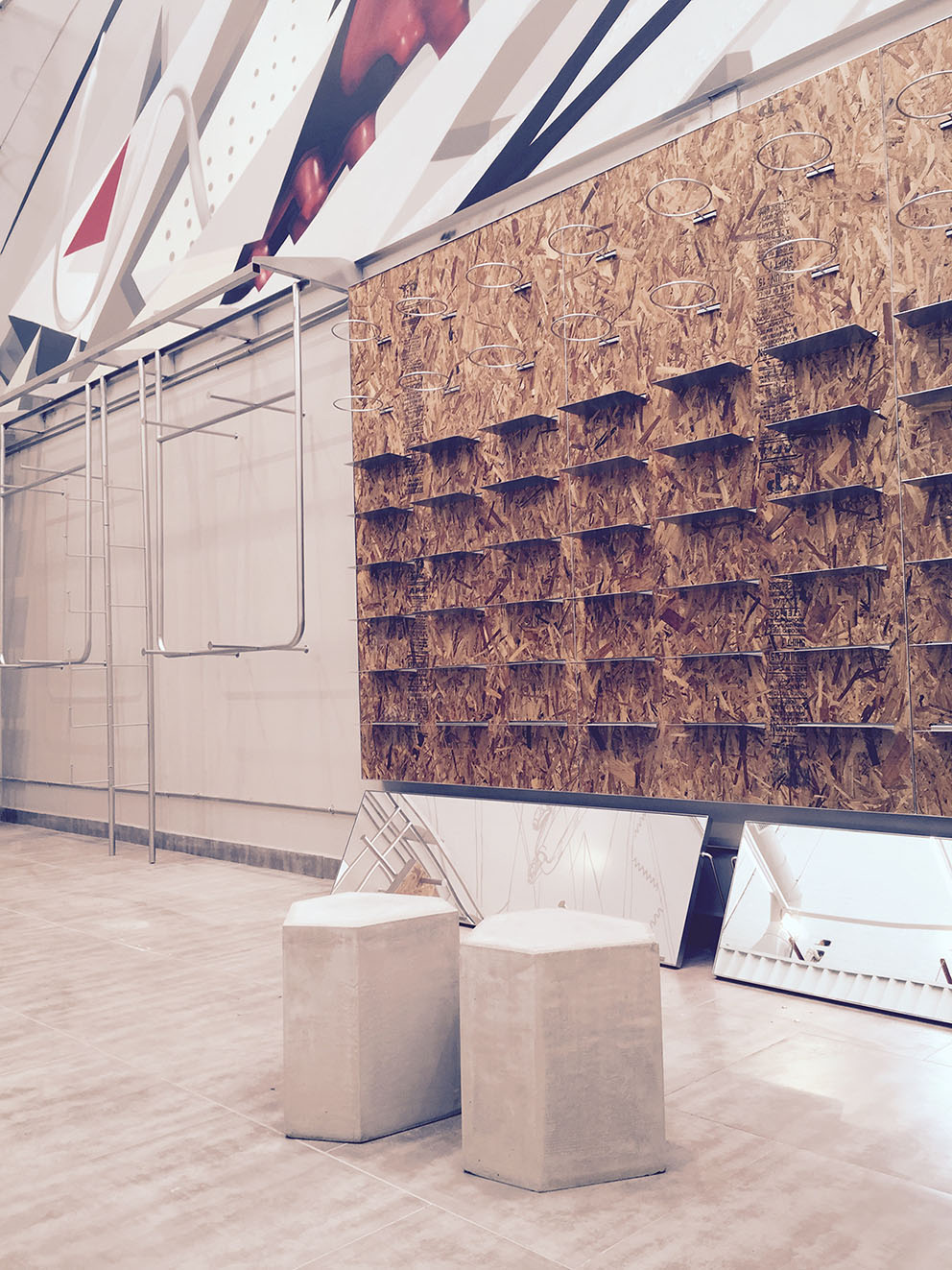 Converse Outlet Shop | 颠覆传统的零售空间设计-10