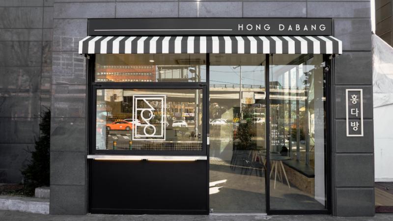 十坪黑砖咖啡厅 室内设计案例解读-2