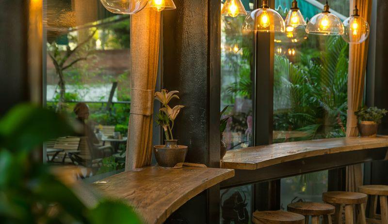 重庆三十三碗 | 花园餐厅的自然与现代交融-14