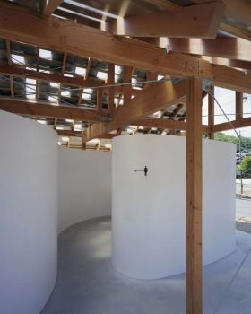 日本弧形公共厕所丨Tato Architects