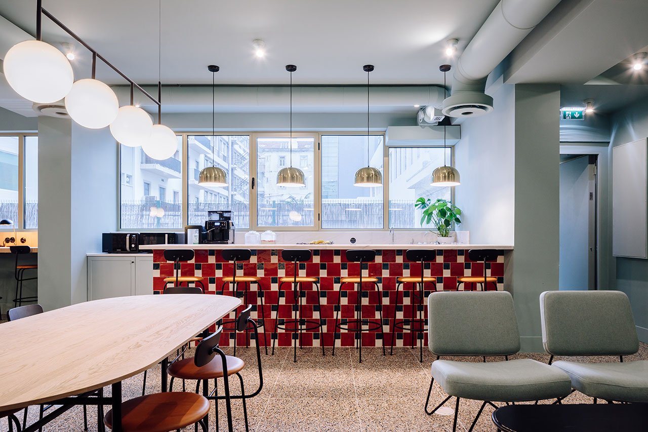 里斯本 WOOD 共享工作区——现代优雅的办公休闲空间-17