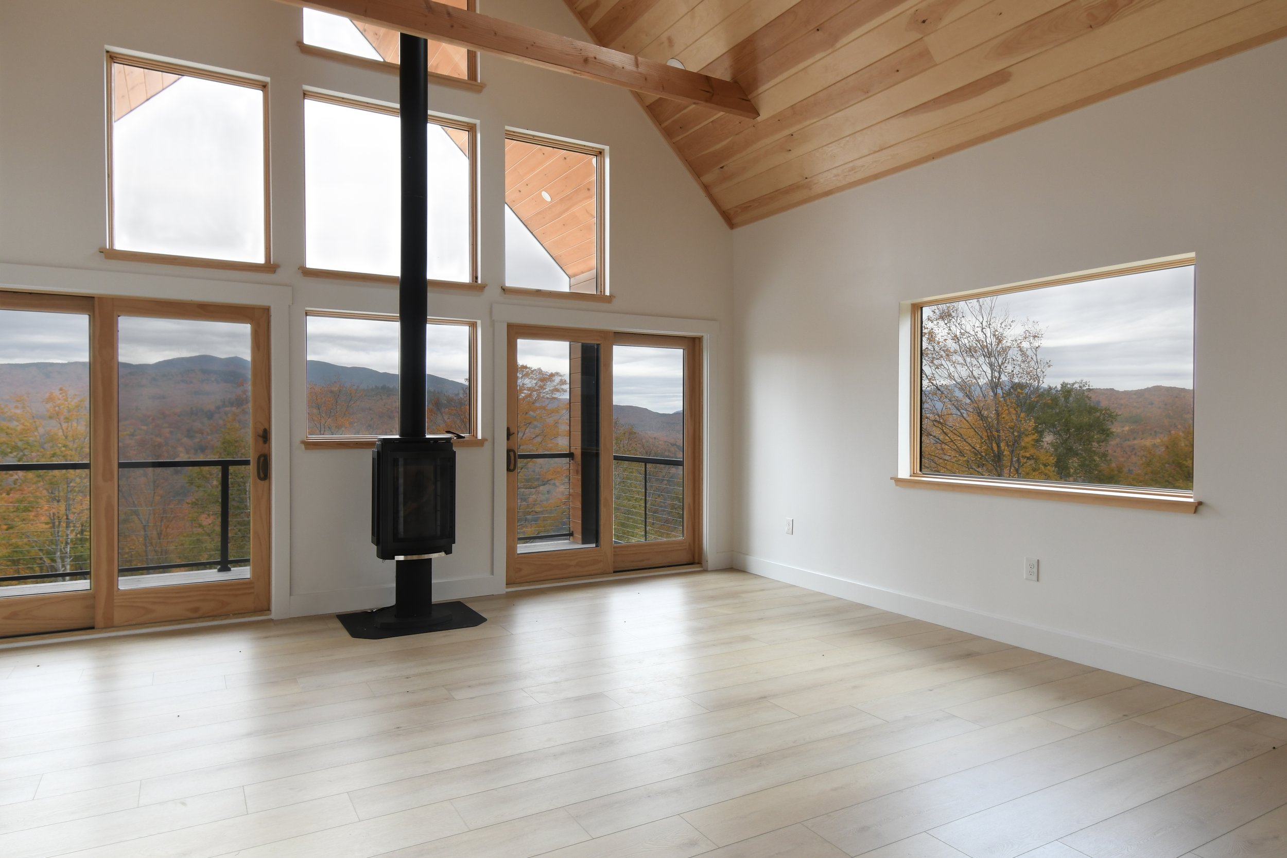 Kingfield Mountain Spec Home — Meldrum Design-18