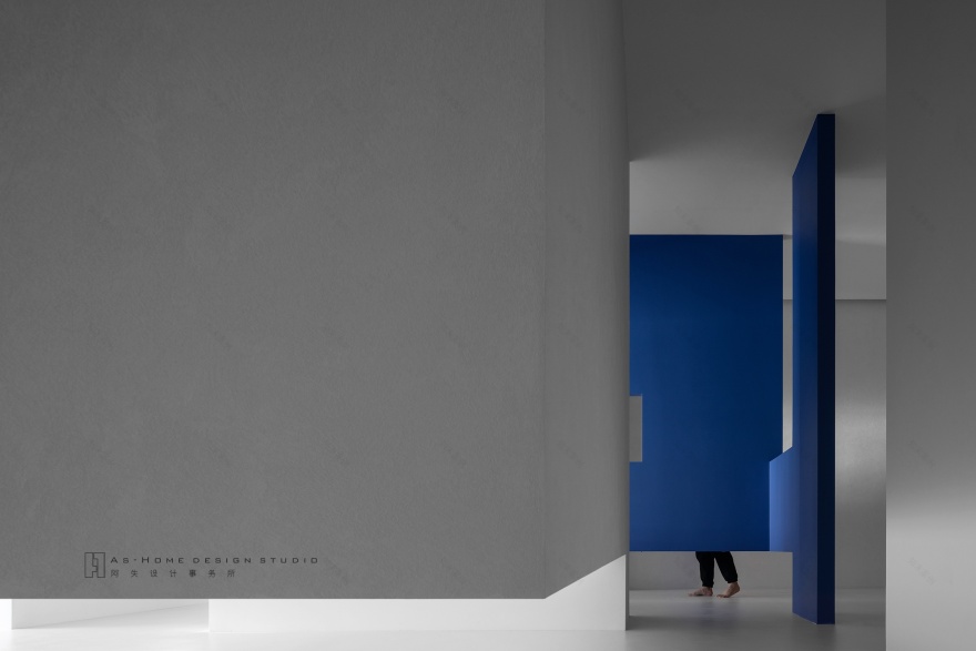 悬浮的涂料展厅-57