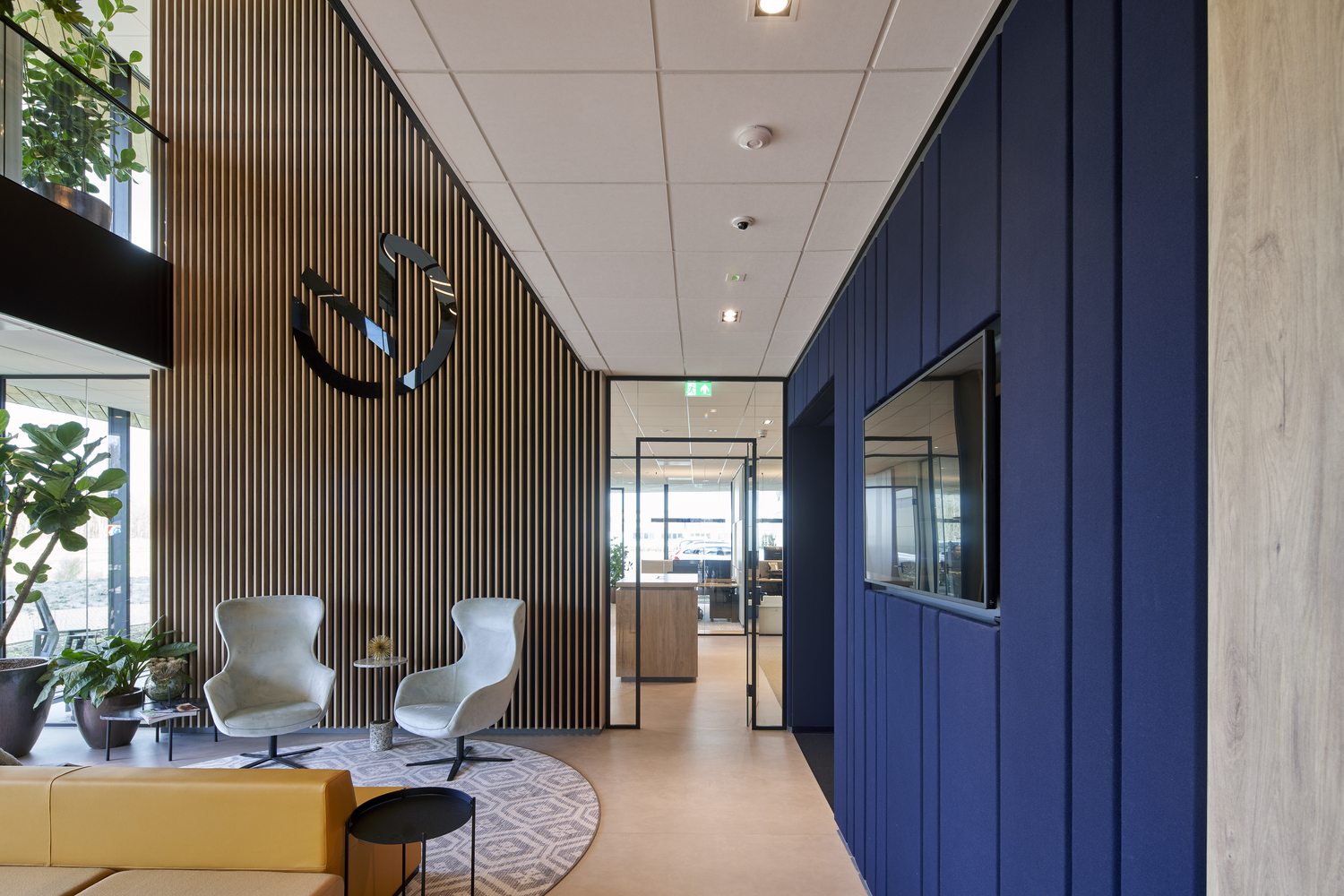 荷兰 VDG 总部大楼,绿色环境中的现代办公空间-22