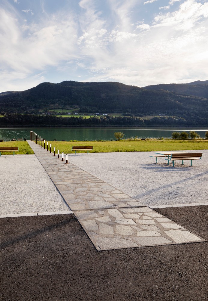 Krekke 高速公路休息区 | 公园与休息的完美融合-11