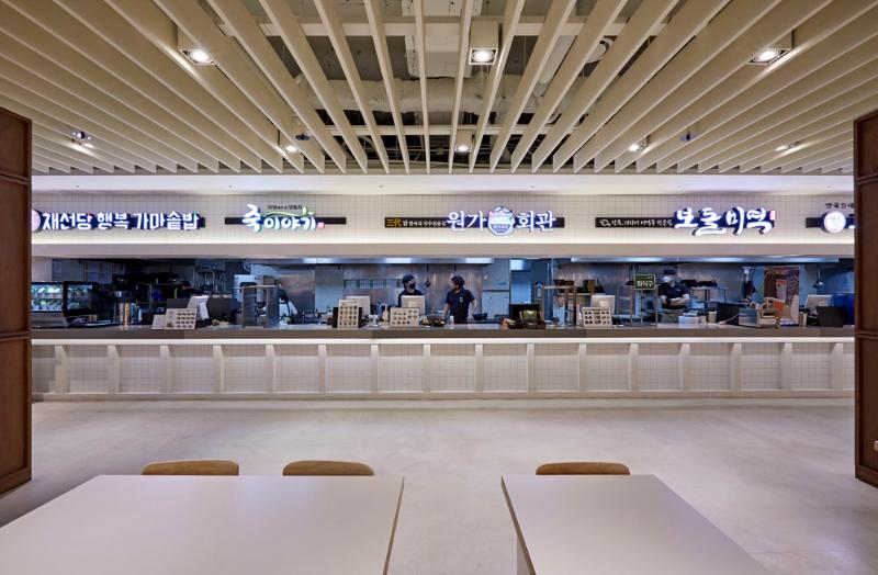 158 平米现代餐厅设计，打造白色与木纹的美食空间-16