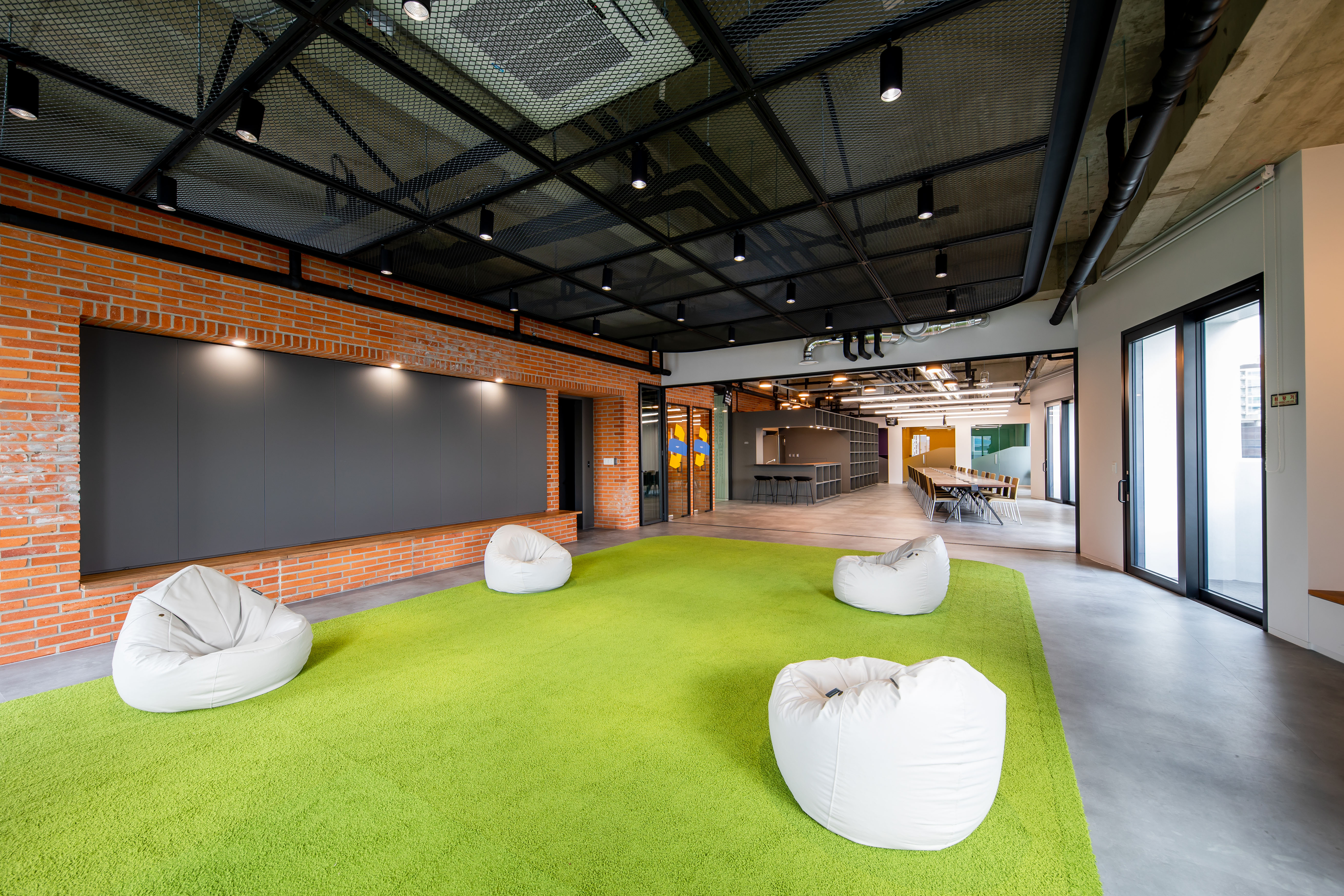 Playce Camp Sungsu 共享办公空间设计-13