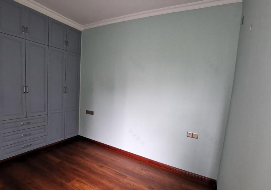 成都 80 后装修队打造香瑞湖 122 平低奢风套三案例-8