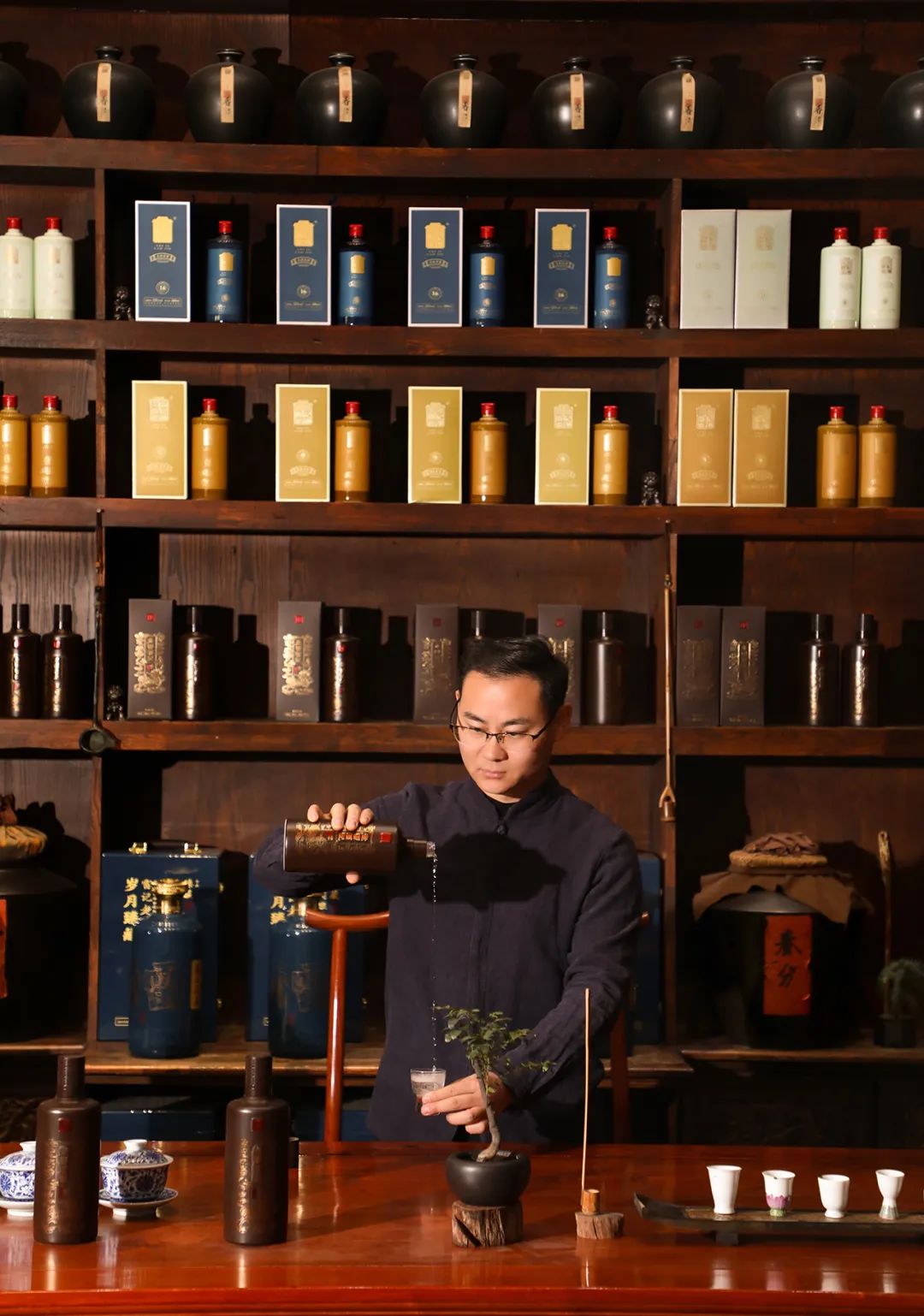 从酒记到酒馆，老雷的焕新实践-15