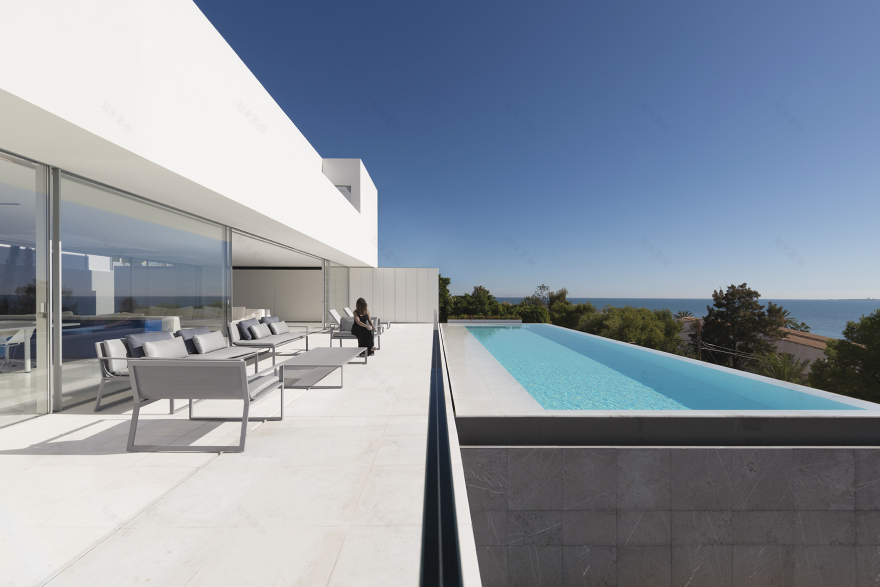 A House. By Fran Silvestre Arquitectos.-8