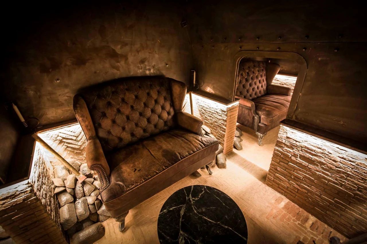 Maggie Choos 酒吧丨中国香港丨Ashley Sutton-34